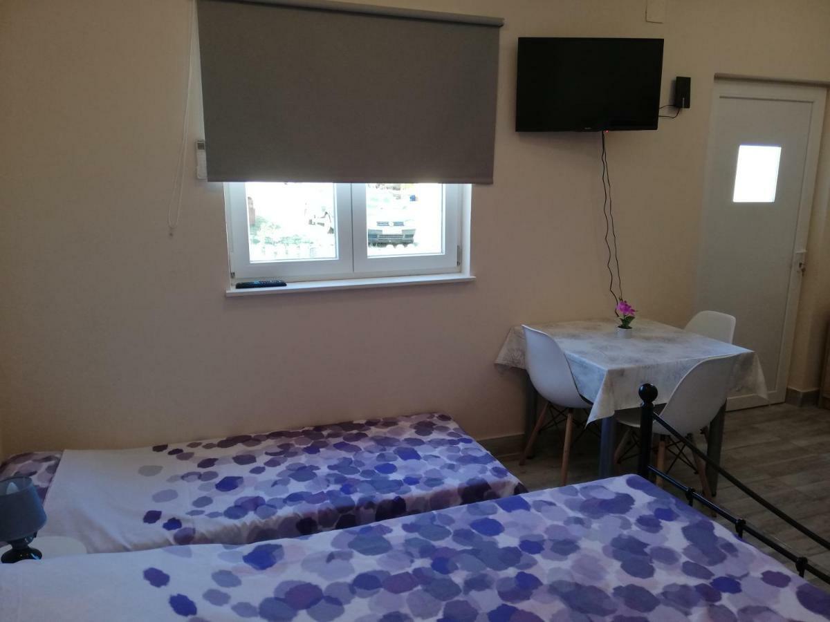 Studio Apartment Palmira Ližnjan Extérieur photo